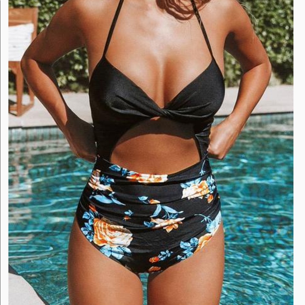 Cupshe one piece cutout suit